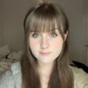 Meet your Posher, Caroline